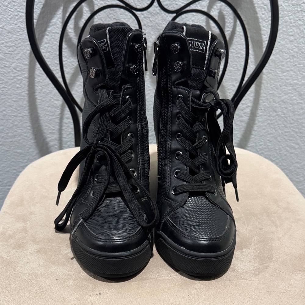 GUESS Women's Black Lace-Up Sneakers